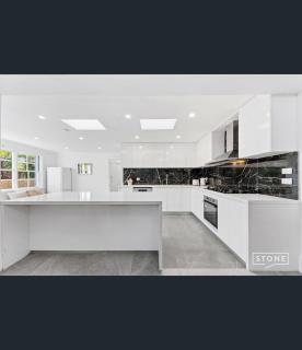 Spacious 5BD Garden House in Hornsby close 2 train - Hornsby - 6
