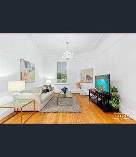 Spacious 5BD Garden House in Hornsby close 2 train - Hornsby - 1