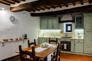 The Secret Garden - Pool, Garden and Parking - 1