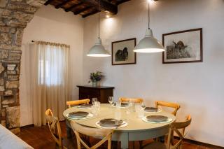 The Secret Garden - Pool, Garden and Parking - 4