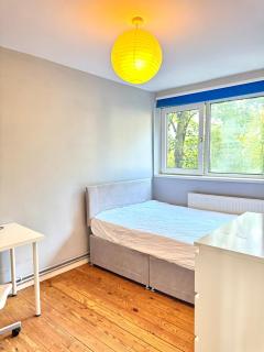 Colourful 4 Bedroom Property - Mile End - Central, Hammersmith & City and District Lines - Londres - 7