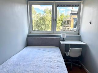 Colourful 4 Bedroom Property - Mile End - Central, Hammersmith & City and District Lines - Londra - 5