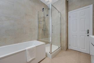Watford Lodge - Air Host & Stay - 3 bedroom Heritage House - Liverpool - 3