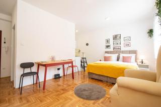 Studio Sunlight+ private parking - Novi Sad - 2