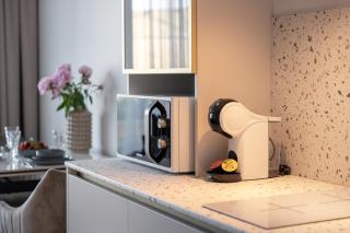 Modern City Retreat I Central I WiFi Included I by Cohost - Palanga - 4