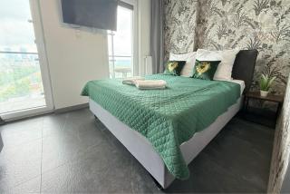 Sky Apartments Wola Tower - 9