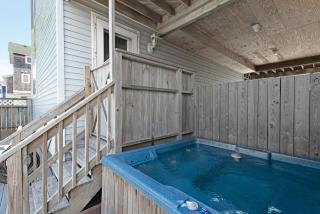 Life Is Good - Nags Head - 9