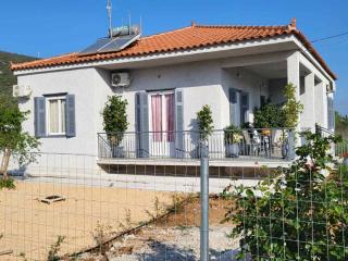 Classic Guesthouse Nafplion - Nauplia - 3
