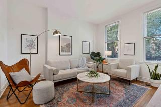 Newly Updated Vintage 6 Bedroom Single Family Home home - Chicago - 5