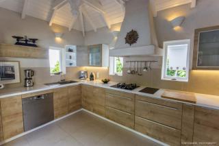 Spectacular Impressive Villa with Aesthetic Design - Quartier de Lorient - 7
