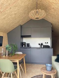 Vakantiepark Wiedense meren - Tinyhouse havenzicht - Wanneperveen - 8