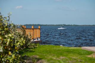 Vakantiepark Wiedense meren - Tinyhouse havenzicht - Wanneperveen - 1