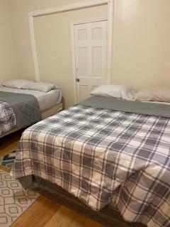 C Jay Homes 6 minutes Walk to Journal square - Jersey City - 1