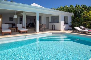 Private Escape Villa near Beach and Shopping - Quartier de Lorient - 1