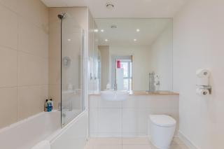 Bright 2BD Flat with Balcony in South East London - Londra - 7