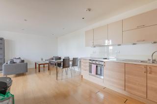 Bright 2BD Flat with Balcony in South East London - Londra - 5