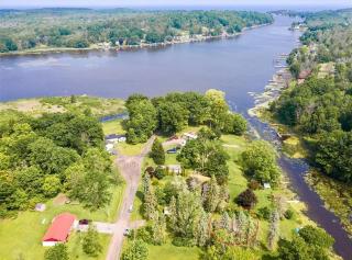 Serene Port Bay Cottage - Red Creek - 7
