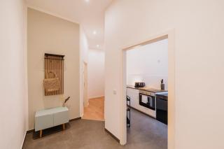 Spacious 2-Bedroom in the Heart of Friedrichshain - Berlim - 8