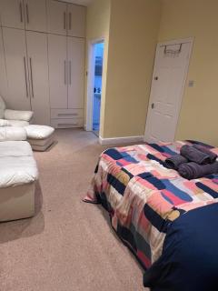 4 Bed 3 bath Home East Putney St - Londra - 1
