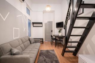 B8 - Grand Boulevard Cozy Apartment - Best Location by BQA - Budapest - 0