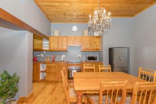 Escape to tranquility in Claremont - 9