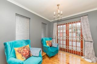 Escape to tranquility in Claremont - 4