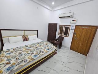 Kanha Homestay - Ayodhya - 3