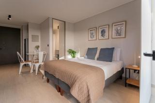 Chic Retreat in Nunoa Perfect Studio for 2 - 8