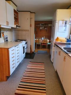 Villa w open fireplace and big plot 5 min from the sea - Hemse - 4