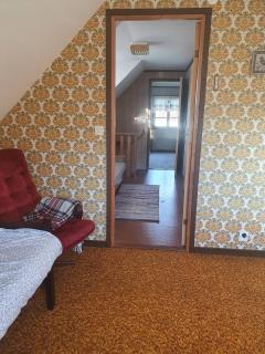 Villa w open fireplace and big plot 5 min from the sea - Hemse - 1