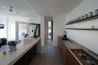Sparkling Water Villa with Calming Ocean Views - Quartier de Lorient - 4