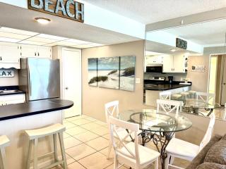 Aqua Villa #405 - 4