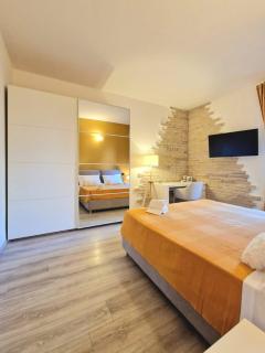 HolidHome - Appartamento Werner - Struttura moderna con garage privato vicino alla fiera - 8