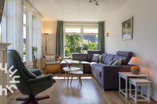 OV517 - 6 persons holiday home De Kersenboomhoeve - - 8
