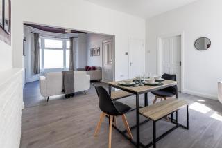 Big And Comfortable Stays On Hawarden Sunderland - Sunderland - 7