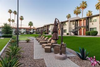 246- Fully Furnished 1BR Suite-Pet Friendly - Scottsdale - 0