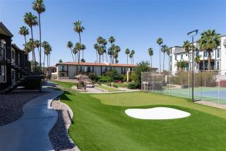 141 Fully Furnished, WiFi Included - Scottsdale - 2