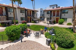 103 Fully Furnished 1BR Suite-Prime Location - Scottsdale - 1
