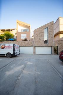 Wolfs Terrace Haven Apartment - 4