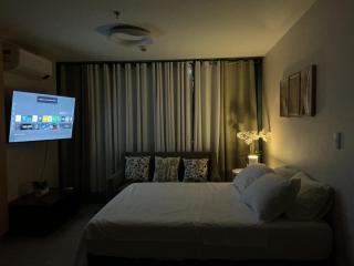 ONE UPTOWN RESIDENCE BGC 2-bed 1BR - Manila - 0