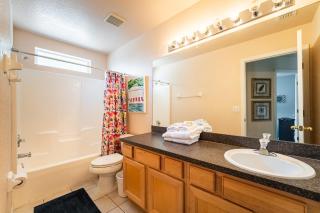 1323ZUREIQ-Zureiq Dreams (S) - 2