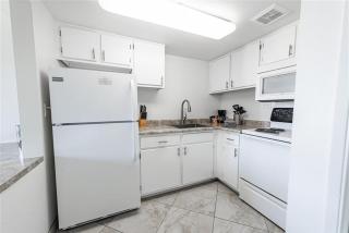 243-Fully Furnished 1BR Suite-Pet Friendly - Scottsdale - 4