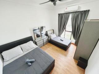 PLATINO Kids Friendly, 3BR Family Suite, Next to Paradigm Mall Escape JB, - 6