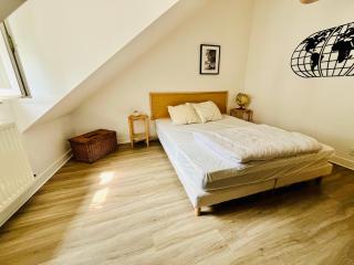 Le Duplex Franciade, centre-ville, parking, 2 chambres - 1