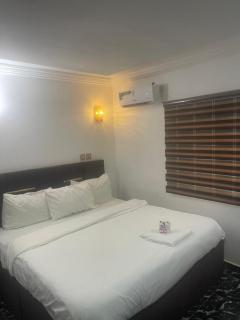 Demayafolo suite - Gwarinpa - 0