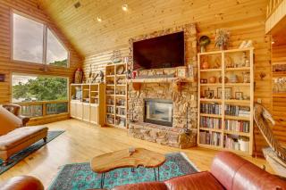 Decks and Views Spacious Cabin Near Table Rock Lake - Shell Knob - 7