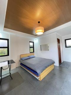 M11 Z Guest House - Pasuquin - 2