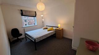 Single room in shared flat on Wilmslow road - Mánchester - 1