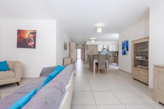 Central 3BR With Terrace - Sleep 6 by QuickTrips - St Paul's Bay - 1