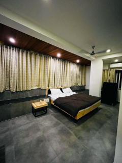 Parijat NX Rooms & Stays - 4